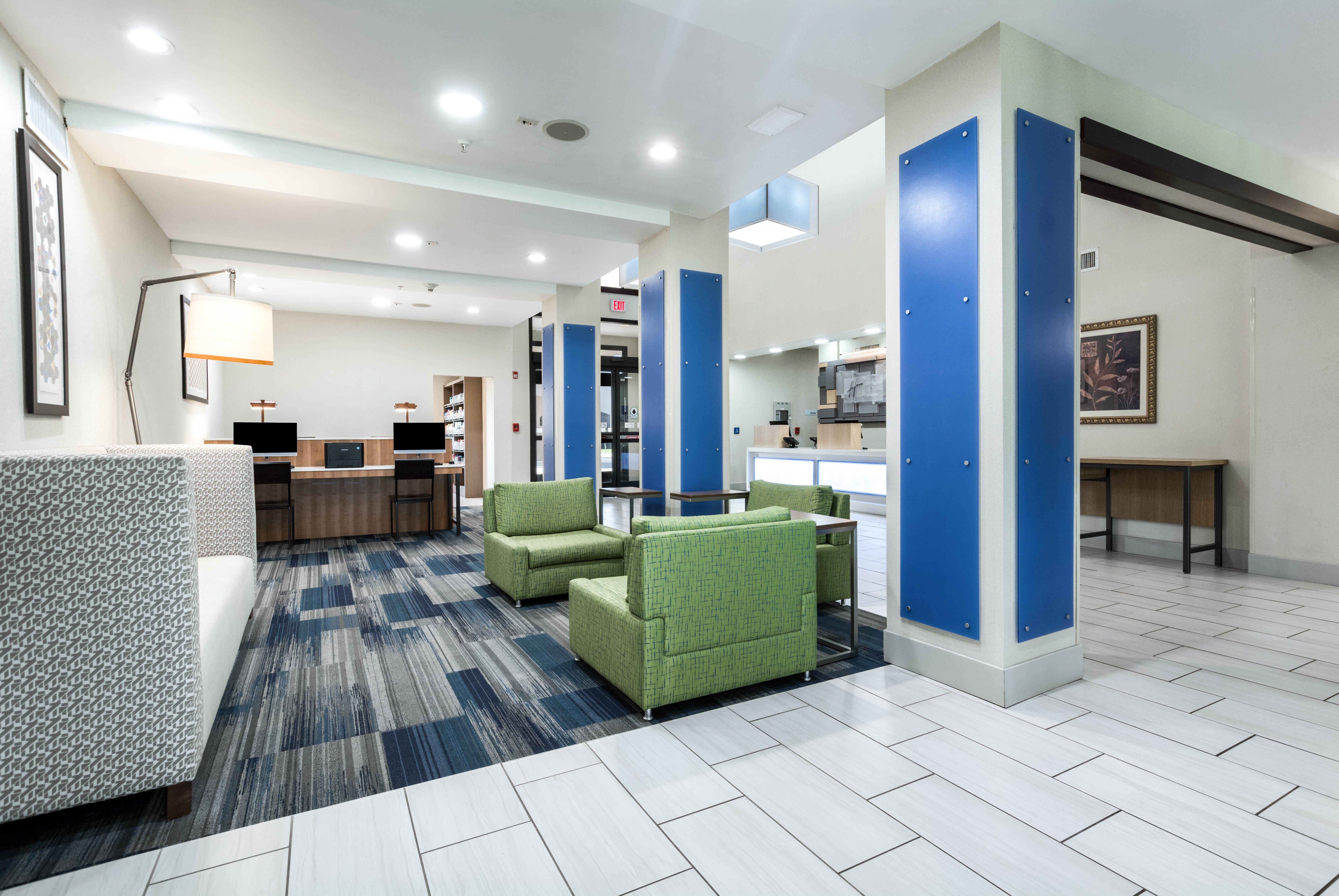 Hotel Express & By Ihg 3*